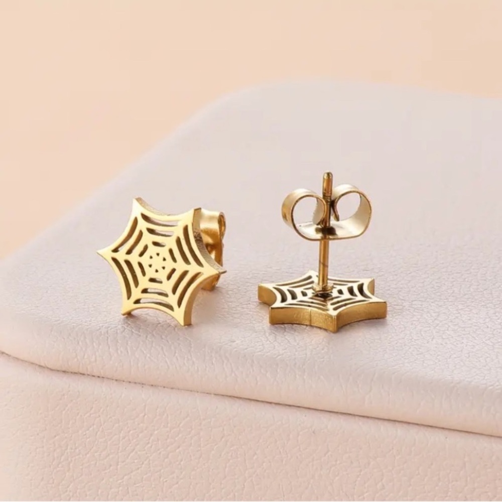 NEW Dainty Spider Web stud Earrings Gold color - Boutique